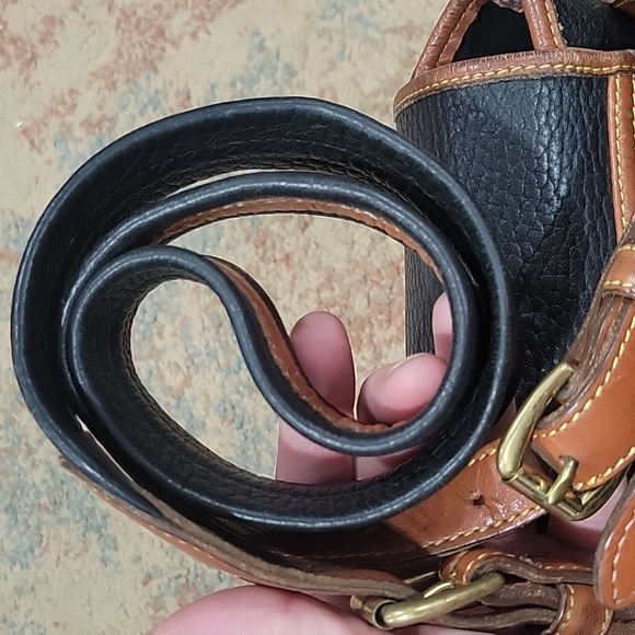 Vintage Dooney & Bourke pebbled bag - Picture 4 of 12